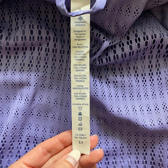 Lululemon pleated, purple workout jacket. Size 4 - Picture 4 of 5